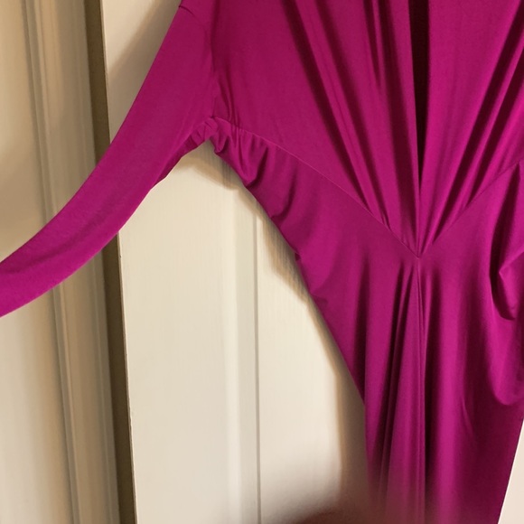 Size Large sexy Low cut V maxi dress in Magenta - Picture 3 of 5